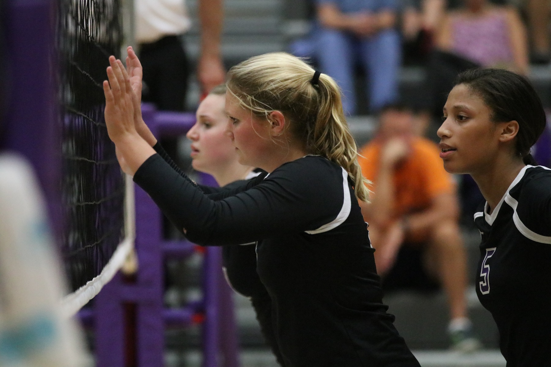 Volleyball Competes at Warren Central Invite