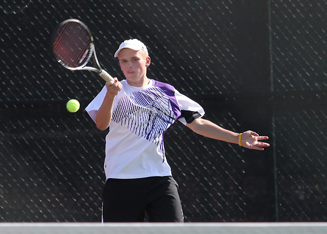 Boys Tennis Drops Two Matches at Zionsville Invitational