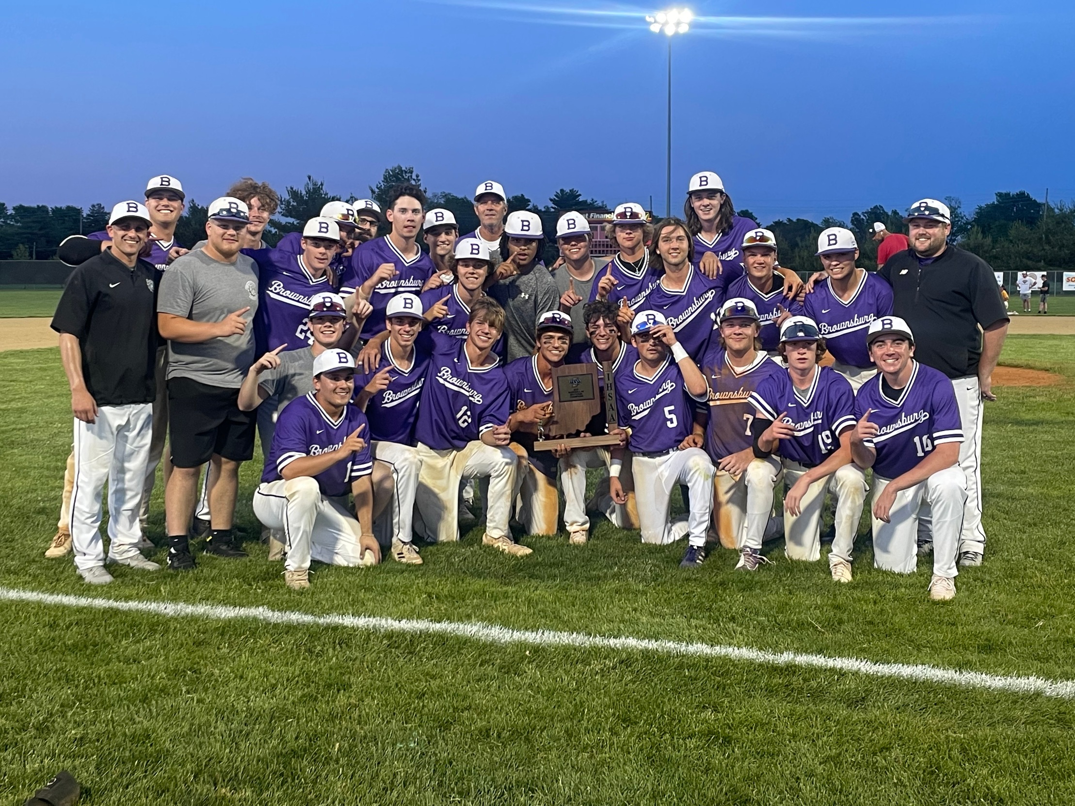 Baseball Crowned Sectional Champions for the First Time Since 2013
