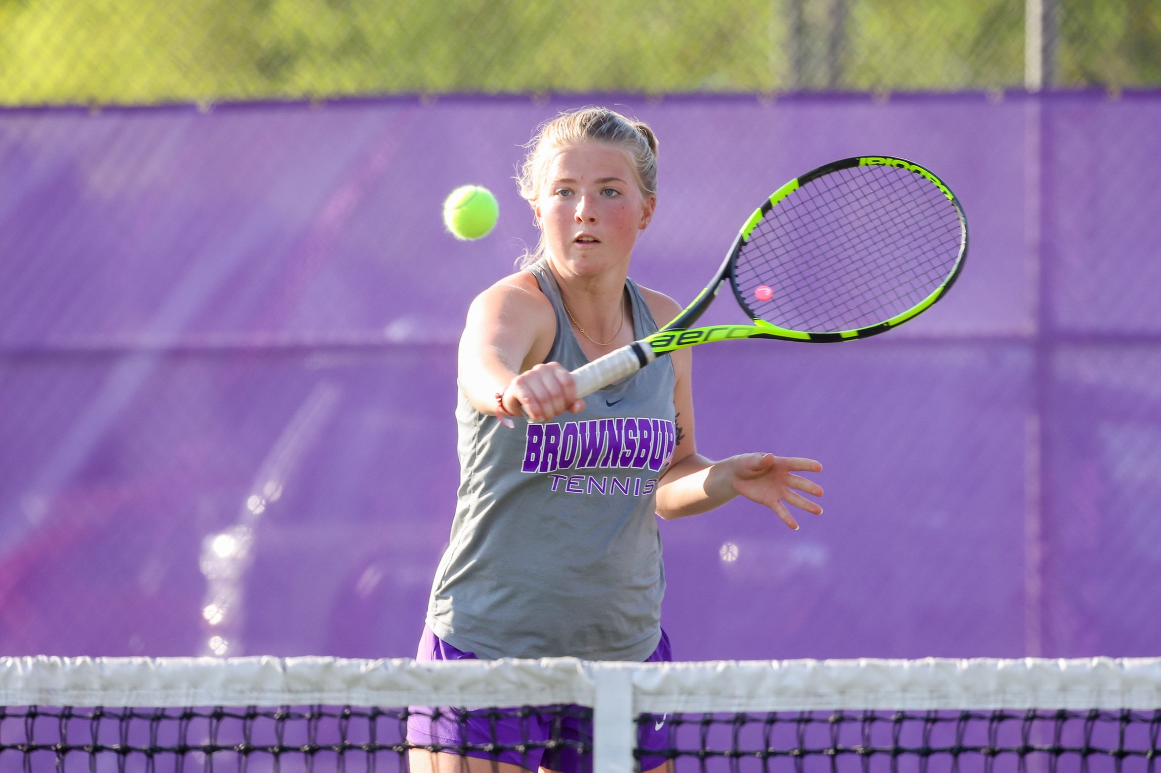 Girl's Tennis Loses to Plainfield in Close Match, 2-3