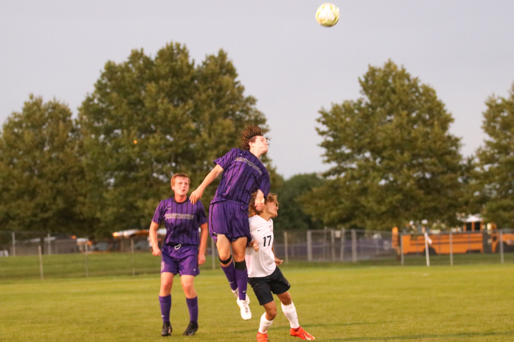Boys' Soccer falls to No. 16 Avon in Sectional Semis