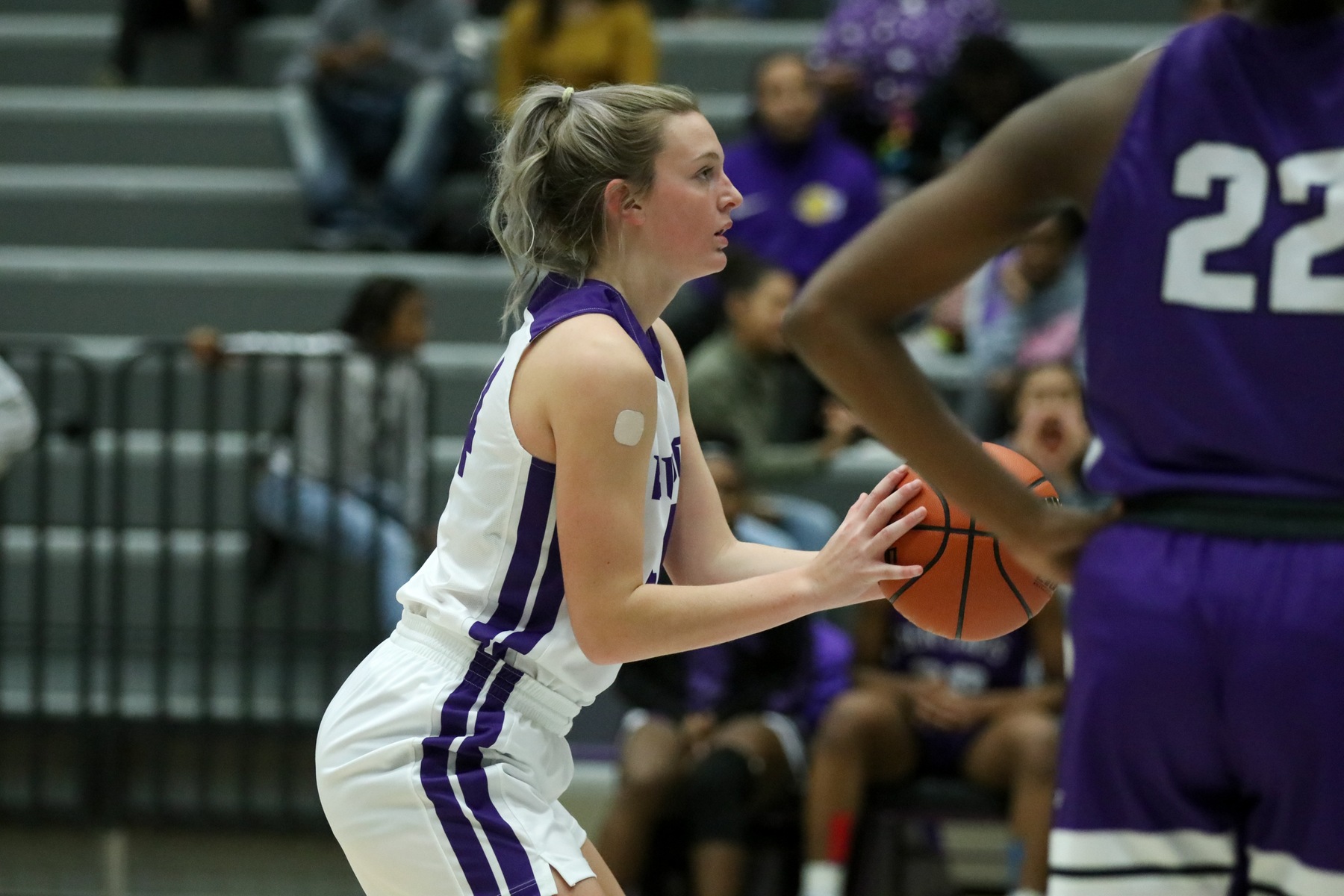 No. 8/8 @bhsdogsghoops comes up short against No. 7/7 Hamilton Southeastern