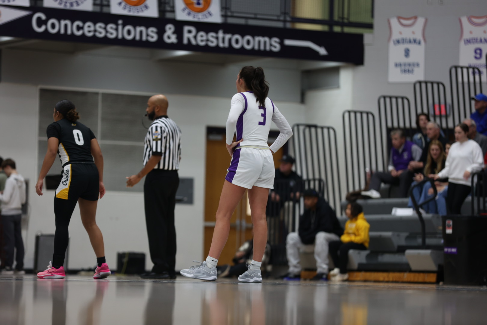 Girls Varsity Basketball falls short to Avon