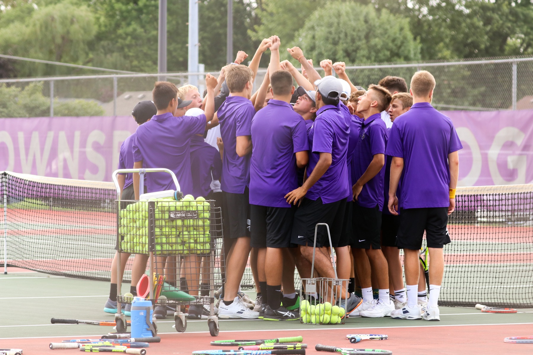 Boys' Tennis Falls to Millers