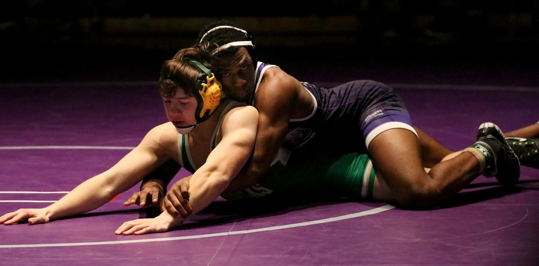No.1 @BHSDogsWrestlin goes undefeated at Harrison Duals