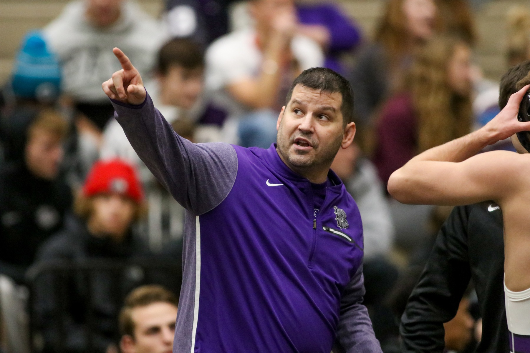 No.1 @BHSDogsWrestlin beats a pair of Illinois foes in Day 2 of the Flavin Invite