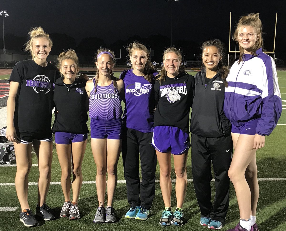 Seven Advance to State Meet